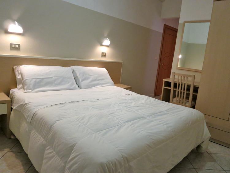 Hotel Romina Rimini Extérieur photo