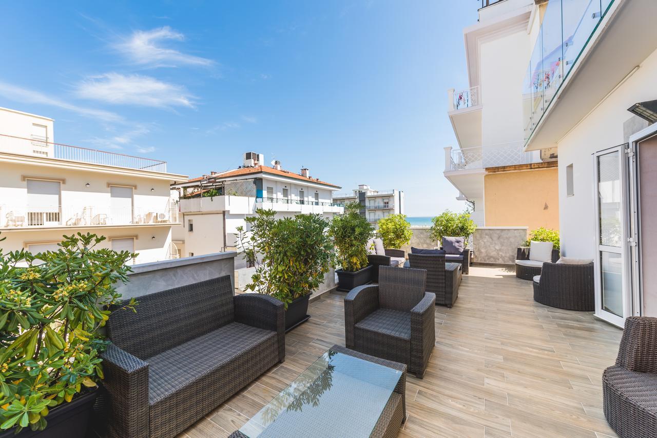 Hotel Romina Rimini Extérieur photo