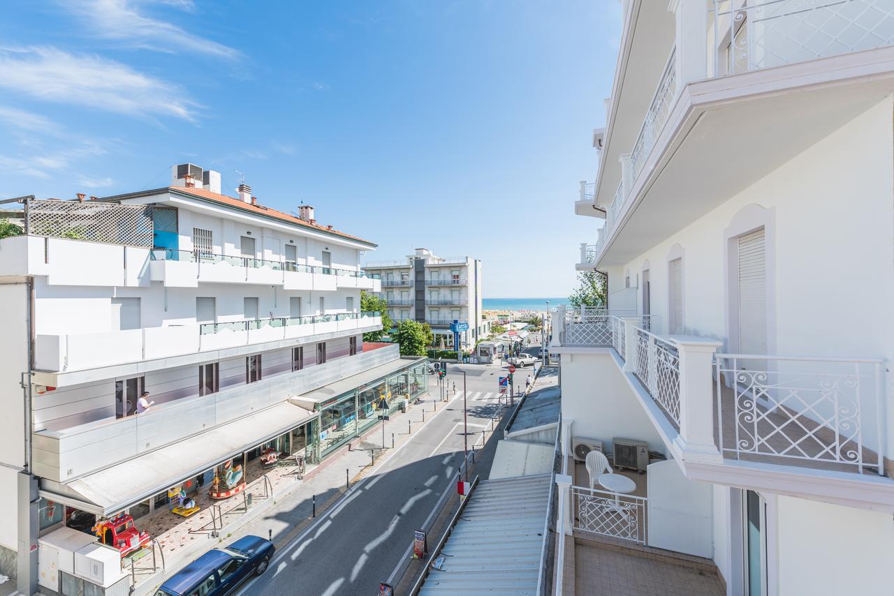 Hotel Romina Rimini Extérieur photo